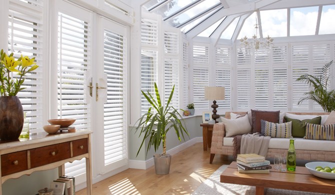 conservatory blinds provide you security for privacy reasons. you can  choose for various blinds PIALQIE