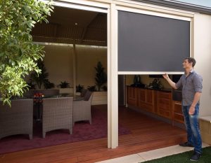 image of: black outdoor blinds for patio KKFTNGJ