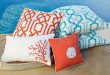 outdoor pillows | apartment therapy GEPFRCU