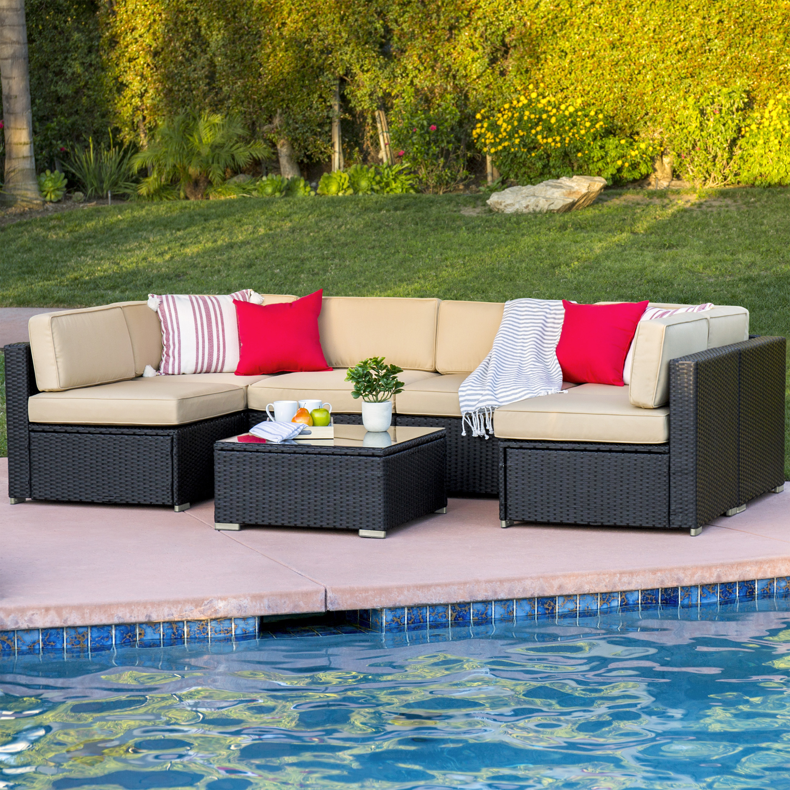 Common uses of outdoor wicker furniture