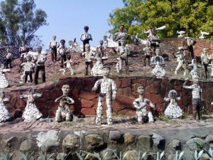the rock garden of chandigarh: some sculptors at rock garden BMTLKMH