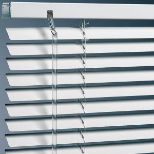 venetian blinds aluminium QPAELMJ