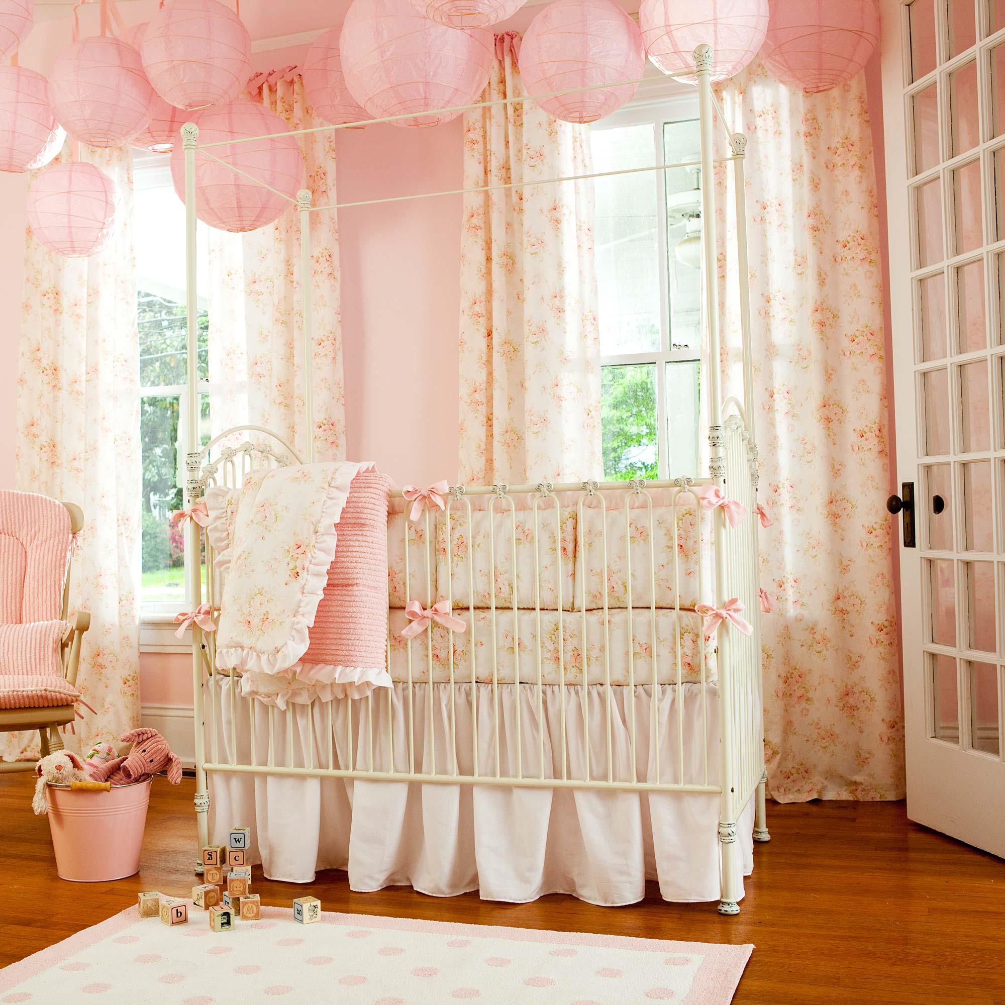Cute and lively baby girl bedding