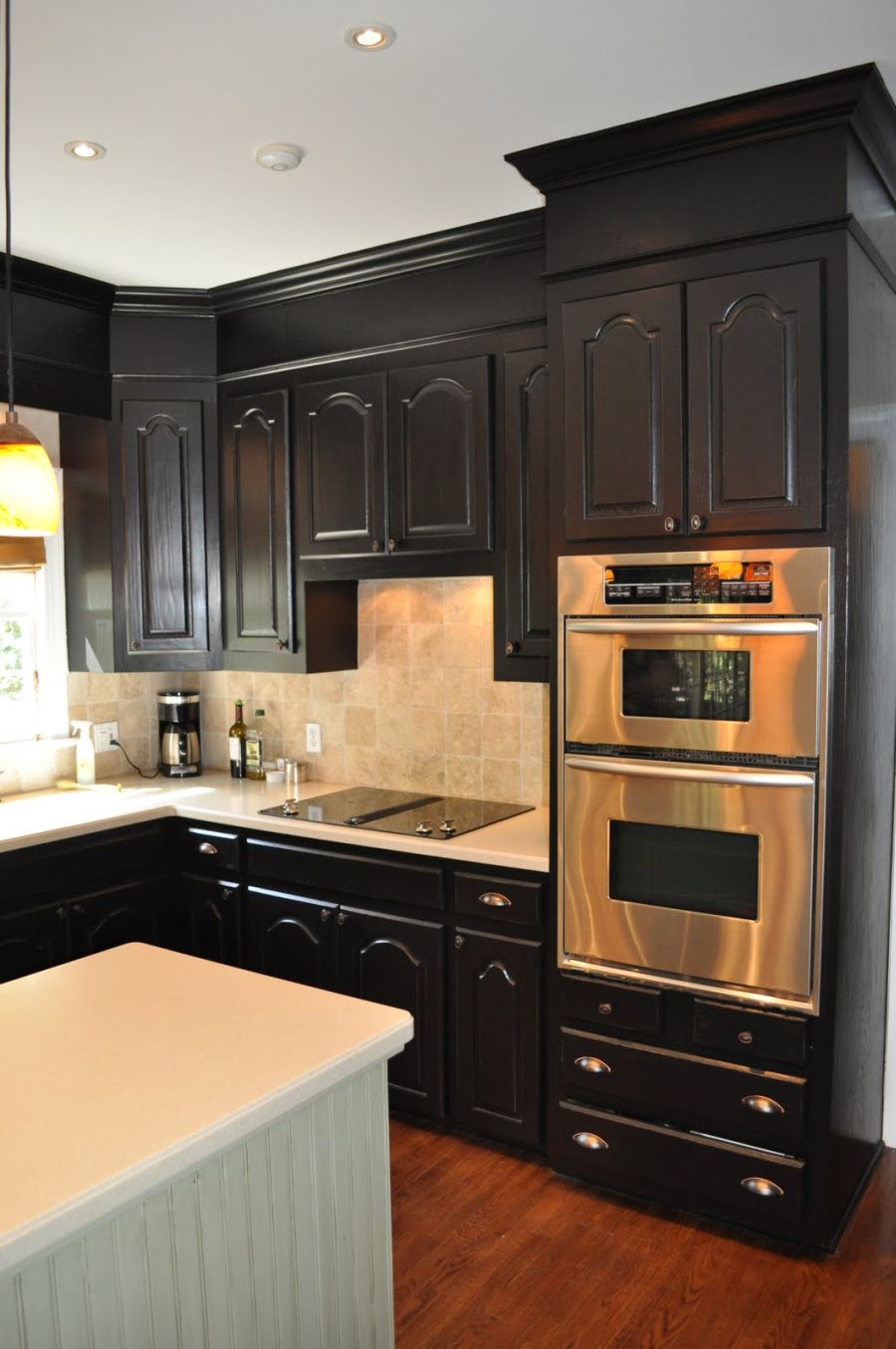 Facts to know about black kitchen cabinet