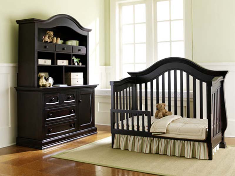 How to choose the best nursery furniture set