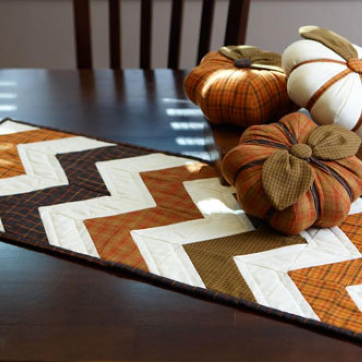 table runners stitch a fall theme table runner and trio of stuffed pumpkins that BIVCPVG