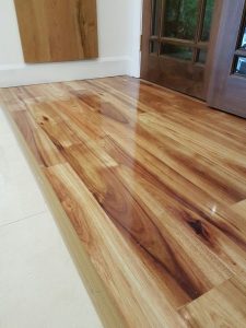 kaindl hickory high gloss laminate flooring by murphy larkin JAQSVRP