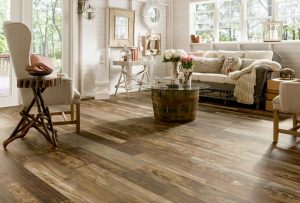 laminate wood floor 10 benefits from using laminate wood flooring WJHZDUA