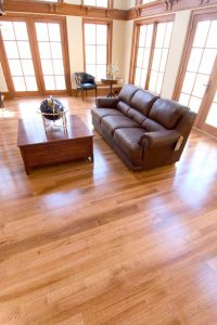 red oak flooring modern-living-room TFTCUBL