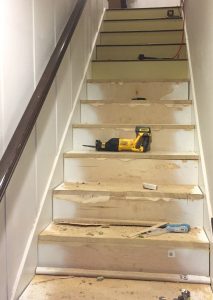 replace carpet on stairs wood-stairs-diy KXXLHAE