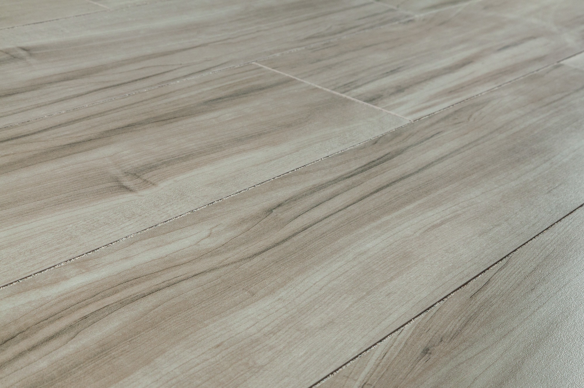Rustic wood floor tile free samples: salerno porcelain tile - rustic cariboo series gray oak / SYNPLTZ