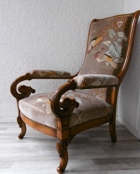 Vintage Armchair - Vintage / Antique Armchair Velvet Cover Peacock
