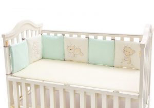 100% Cotton Crib Bumpers For Baby Embroidered Bear Soft Pad Children