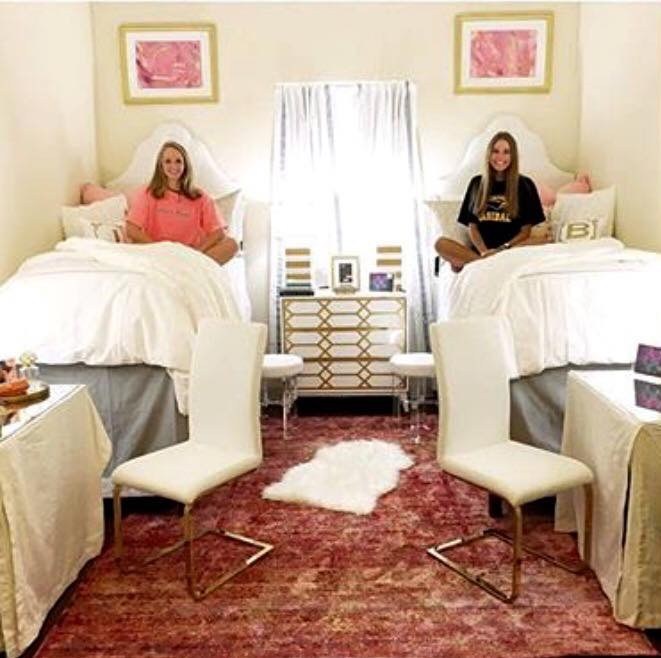 14+ DIY Dorm Room Decor Ideas - SWEETHAUTE