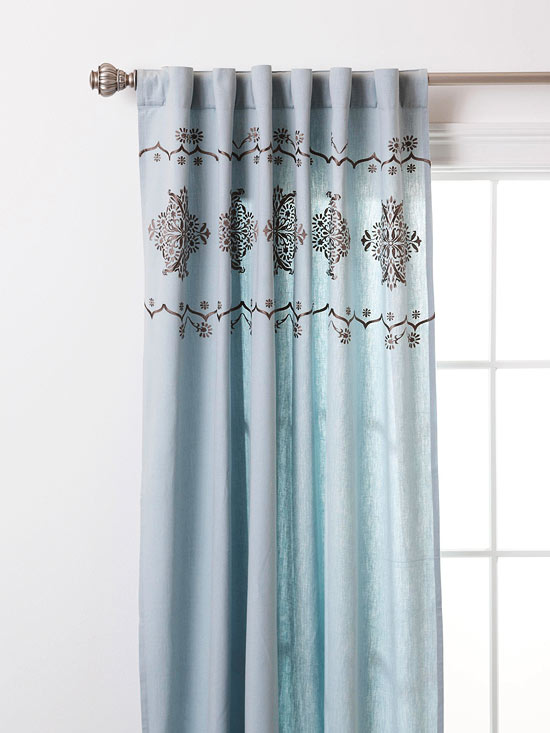 Tips for Buying and Hanging Curtain Panels