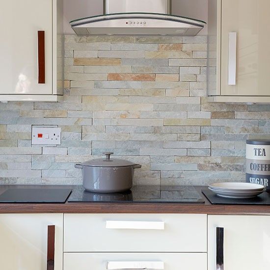 Hi-gloss cream kitchen | Decor | Kitchen wall tiles, Kitchen tiles