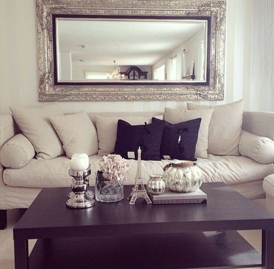 20 Gorgeous Living Rooms with Mirrors