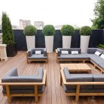 Modern outdoor living meets English charm | G A R D E N | Moderner
