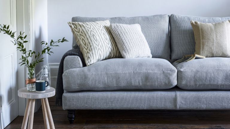 5 expert tips for choosing the best sofa fabric | Real Homes