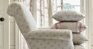 Traditional country armchairs | Upholstered chairs & fabric sofas