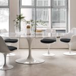 Saarinen Dining Table - Oval | Knoll
