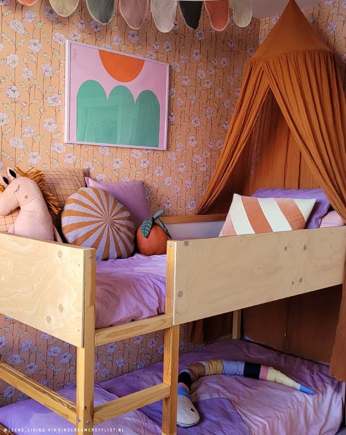 Decorating children’s room with kids beds