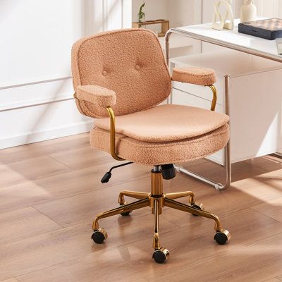 What are the advantages of getting a
  good  office chair base?