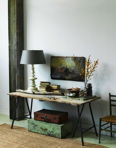 What is a parsons table and and ideas
  to  use them in dining rooms