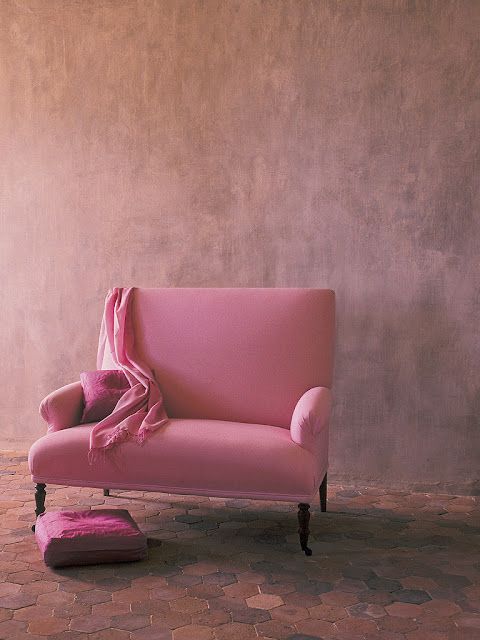 Show your soft and bright side with
  a  pink loveseat